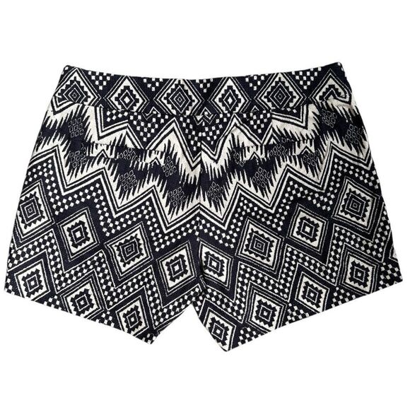 J.CREW Factory Women's Black Cream Chevron Ikat Print Cotton Short Shorts Sz 6 - Picture 3 of 6